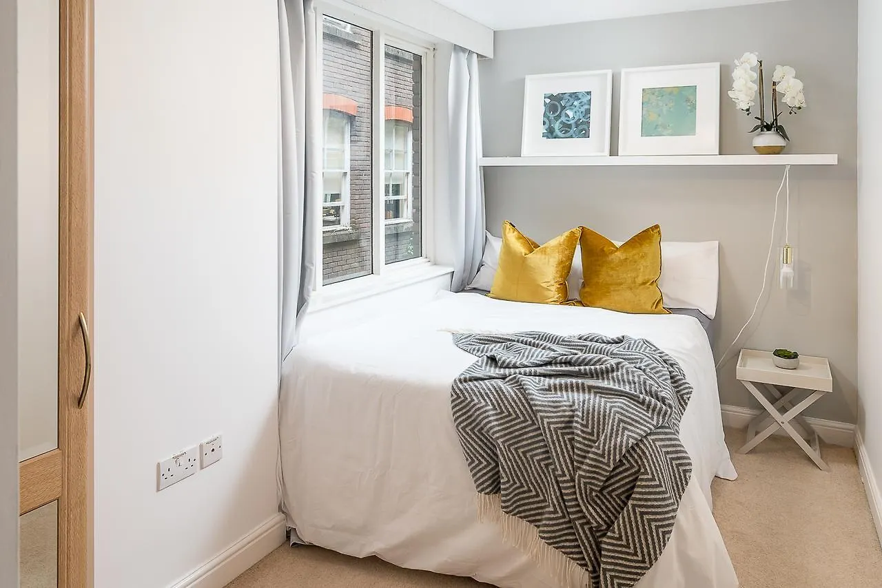 Square Mile Residences London 0*,