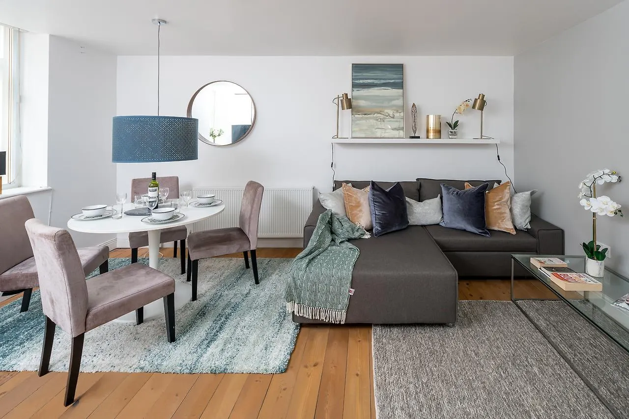 Square Mile Residences London Apartment